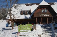 Hundseck sonniger Skihang Skiverleih Langlauf Schlittenfahren Hotel in Gernsbach Hazienda Appartments (3)